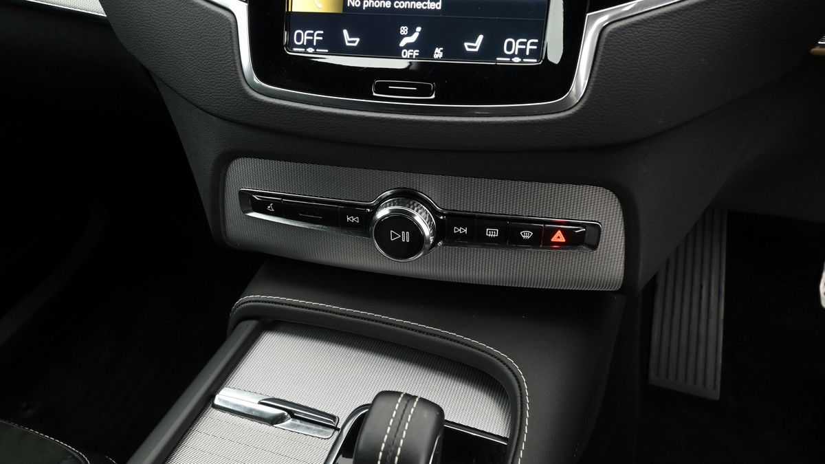 Volvo XC90 Image 12