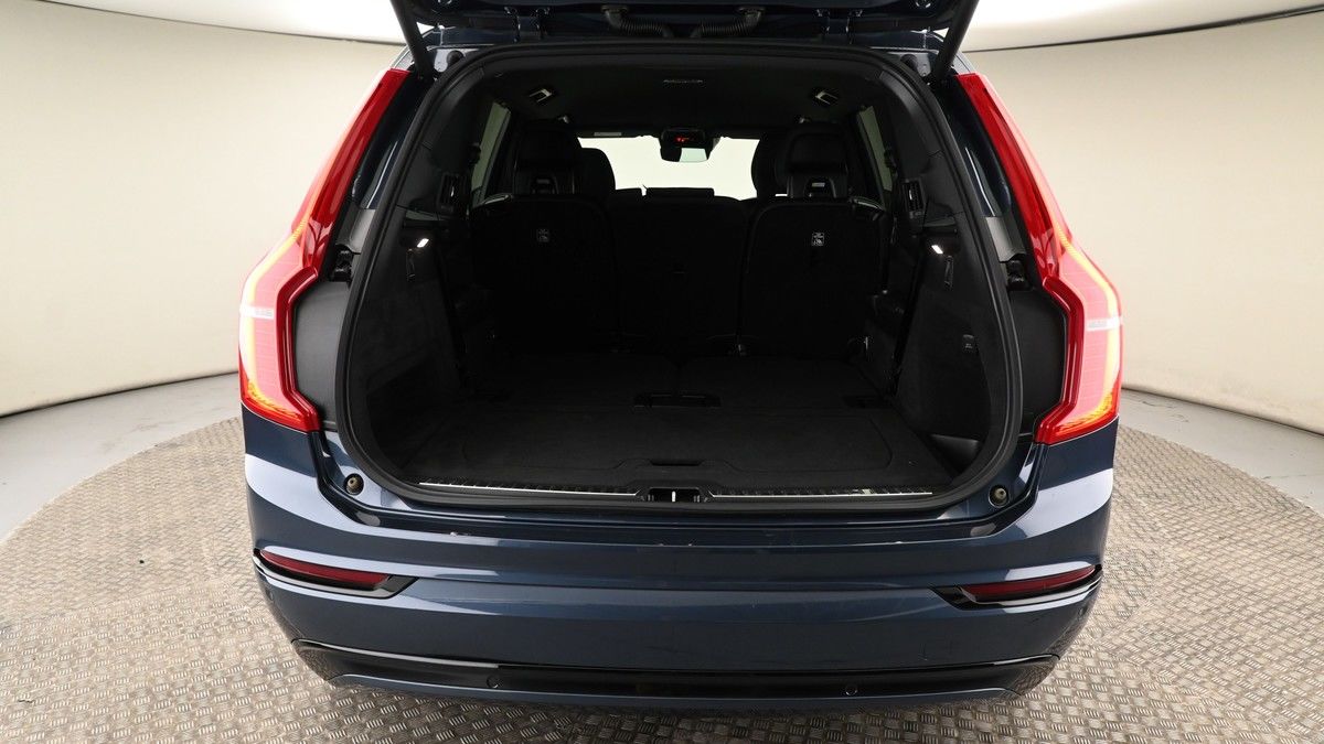 Volvo XC90 Image 10