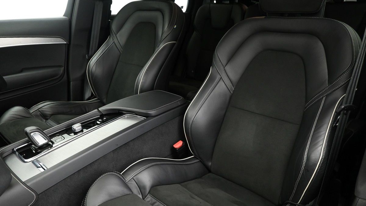 Volvo XC90 Image 4