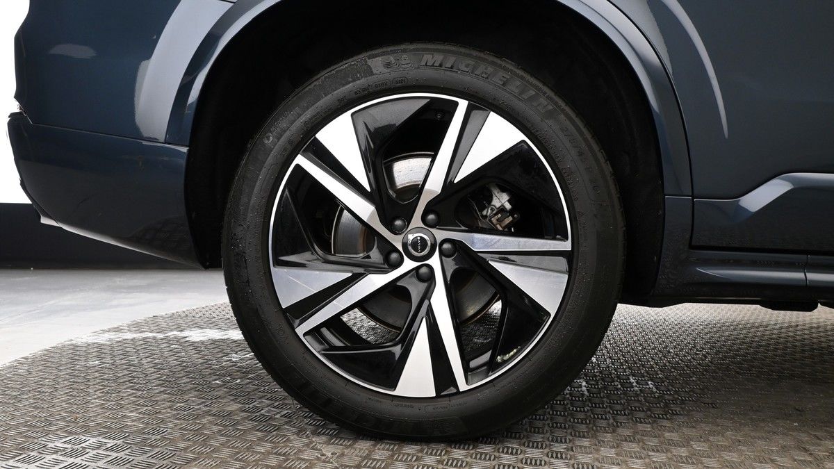 Volvo XC90 Image 9