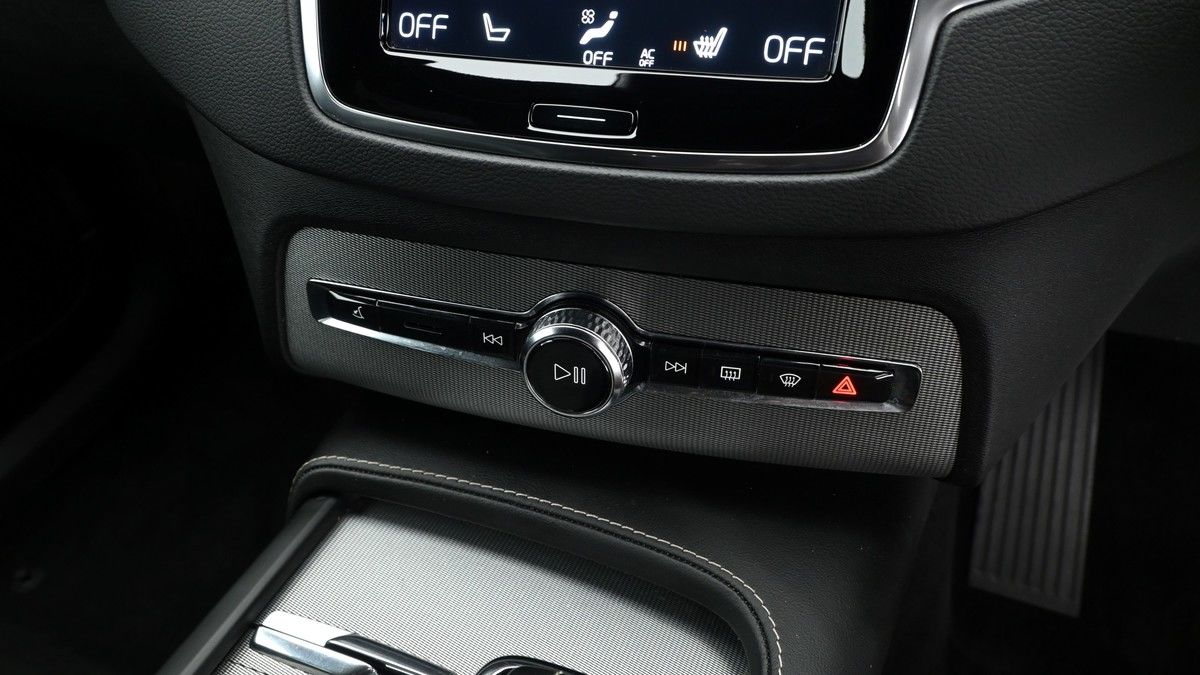Volvo XC90 Image 12