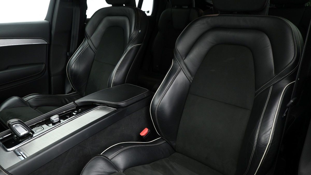 Volvo XC90 Image 4