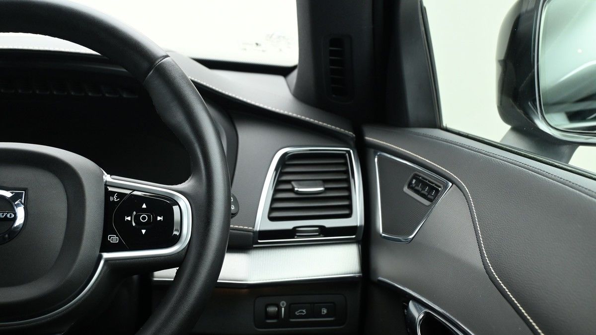 Volvo XC90 Image 16