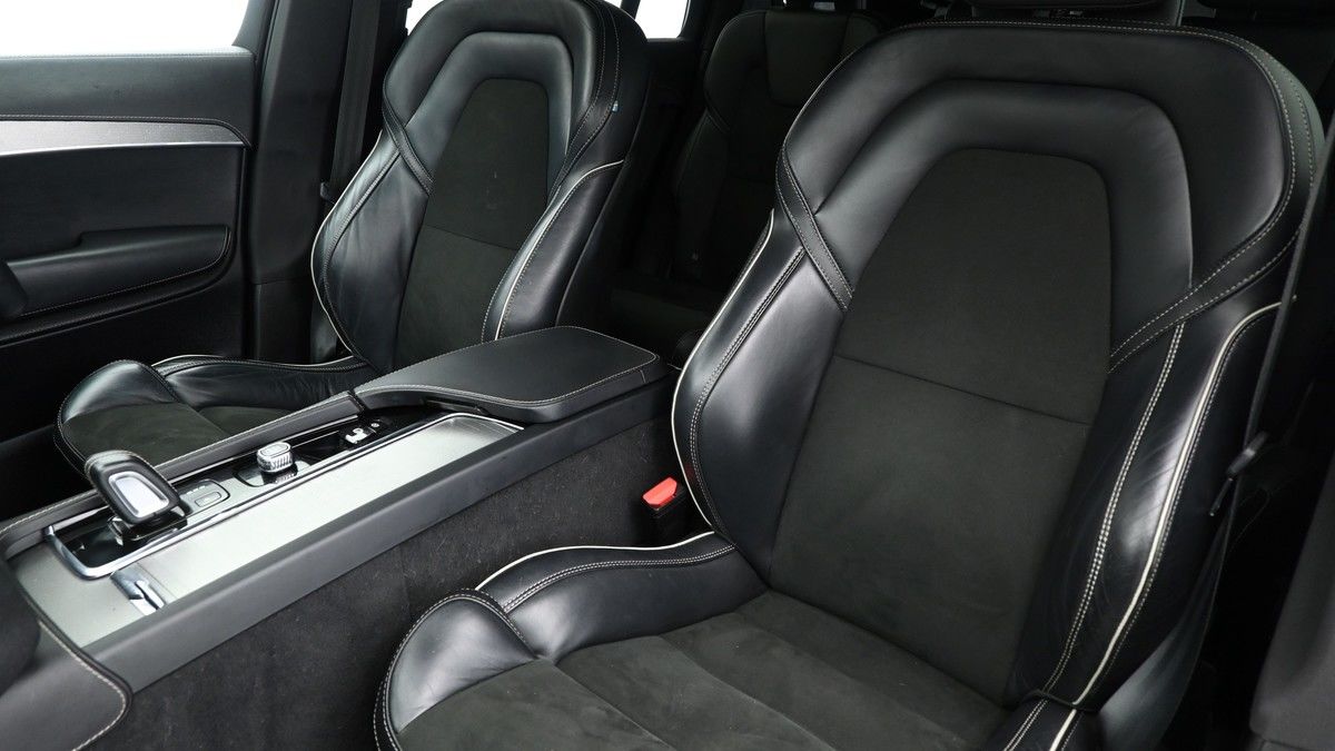 Volvo XC90 Image 4