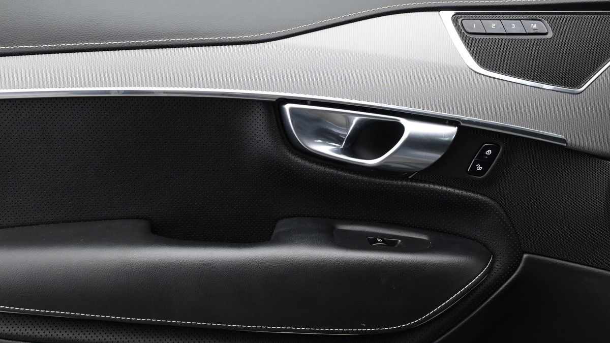 Volvo XC90 Image 13