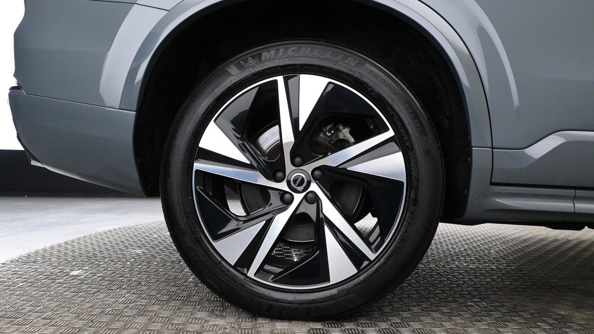 Volvo XC90 Image 9