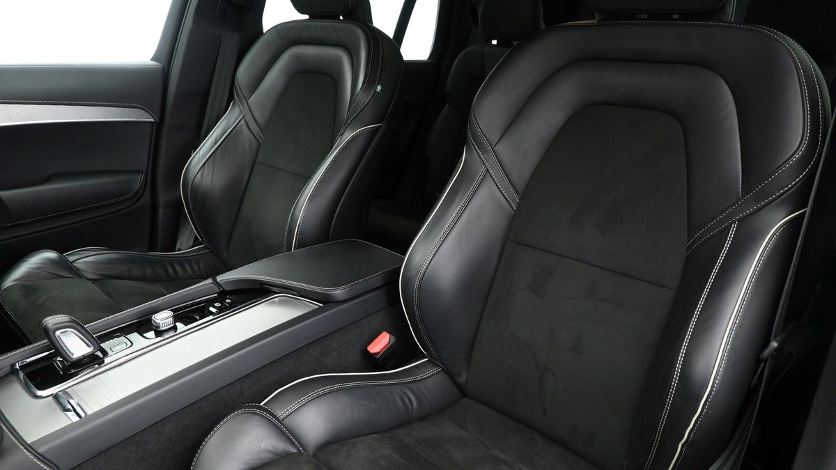 Volvo XC90 Image 4