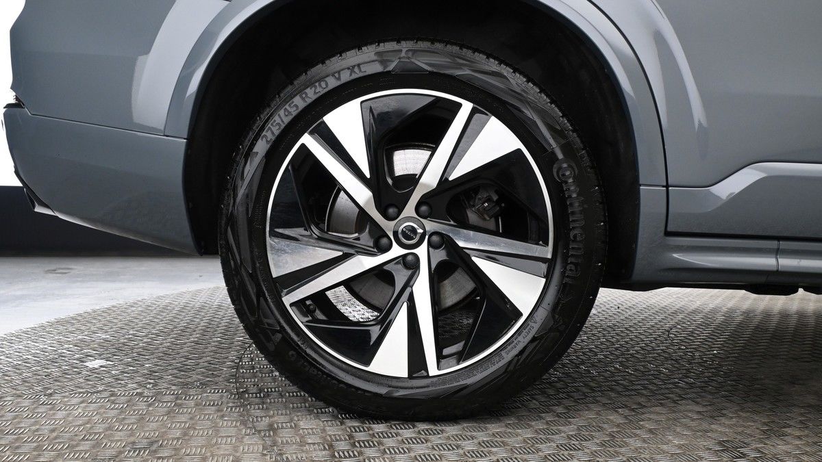 Volvo XC90 Image 9