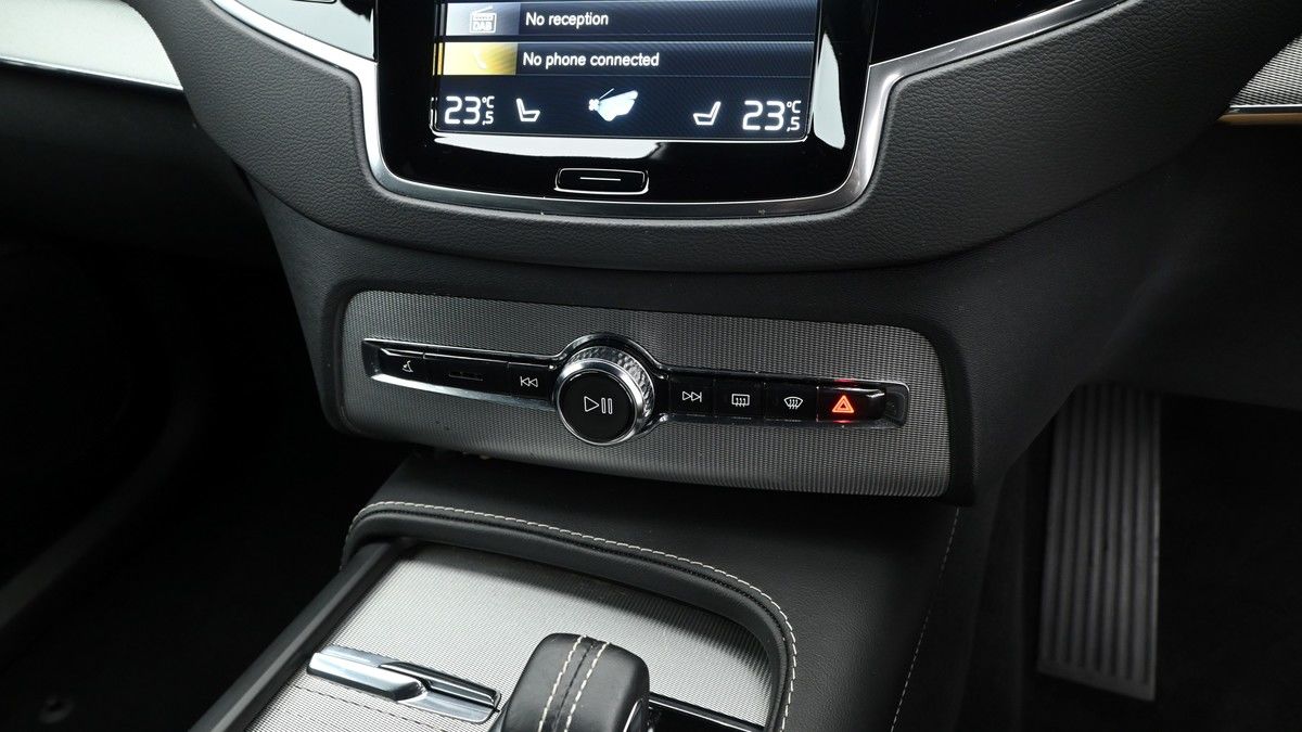 Volvo XC90 Image 12