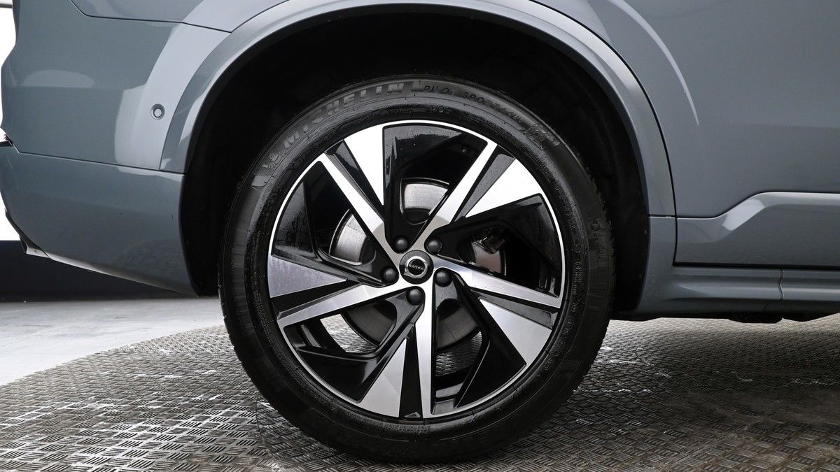 Volvo XC90 Image 9