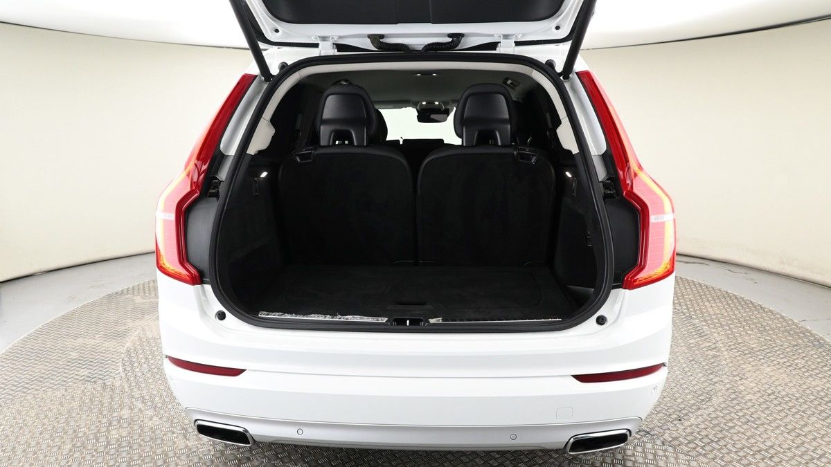 Volvo XC90 Image 10