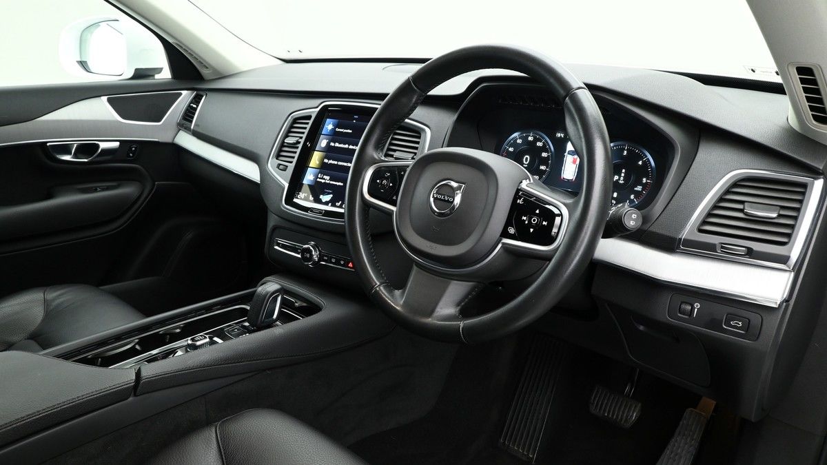 Volvo XC90 Image 3