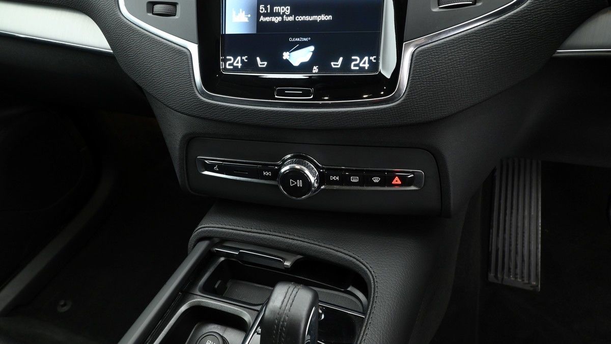 Volvo XC90 Image 13