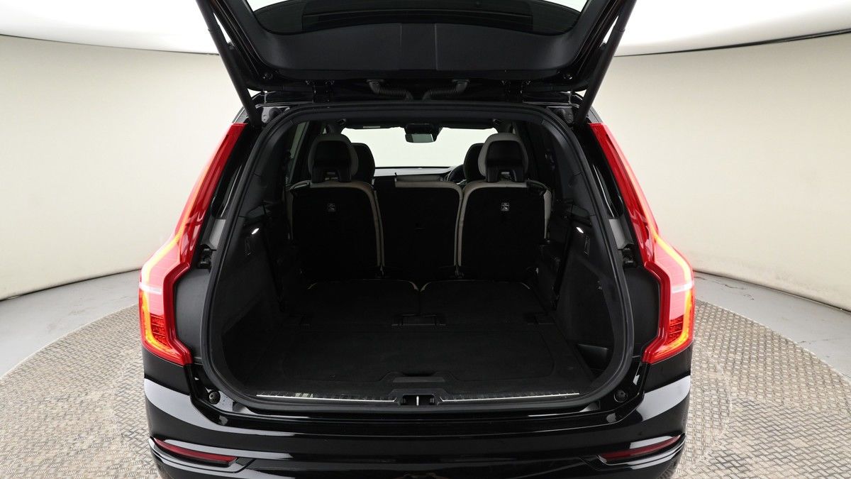 Volvo XC90 Image 9