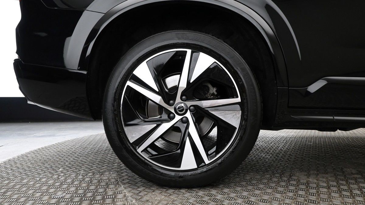 Volvo XC90 Image 8