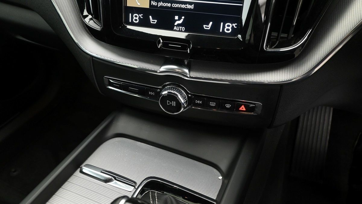 Volvo XC60 Image 12