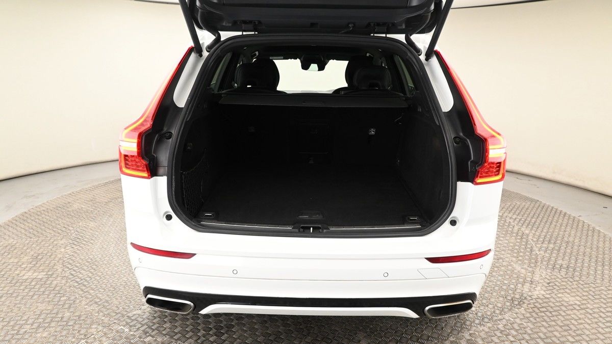 Volvo XC60 Image 10