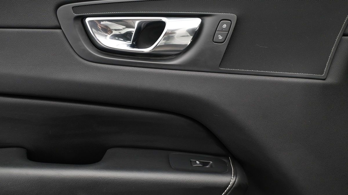 Volvo XC60 Image 13
