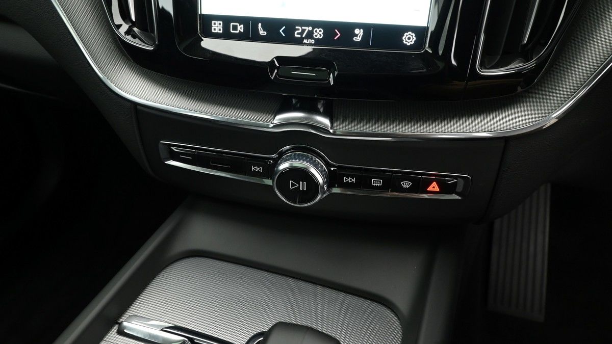 Volvo XC60 Image 12