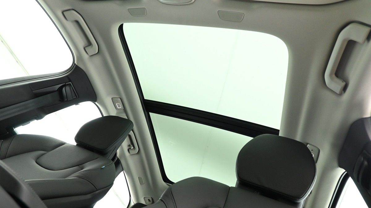 Volvo XC60 Image 2