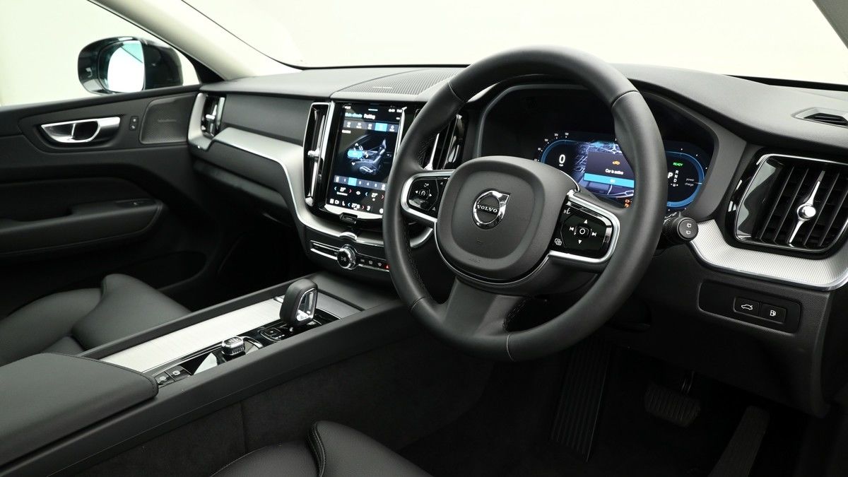 Volvo XC60 Image 3