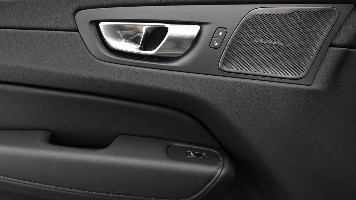 Volvo XC60 Image 13
