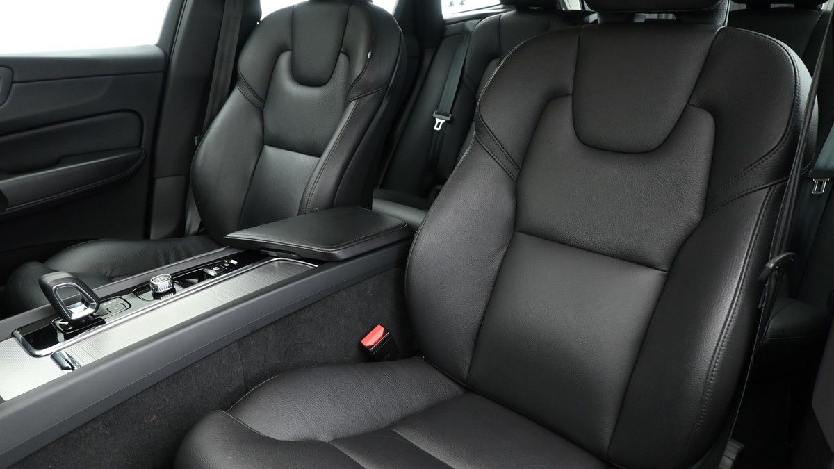 Volvo XC60 Image 4