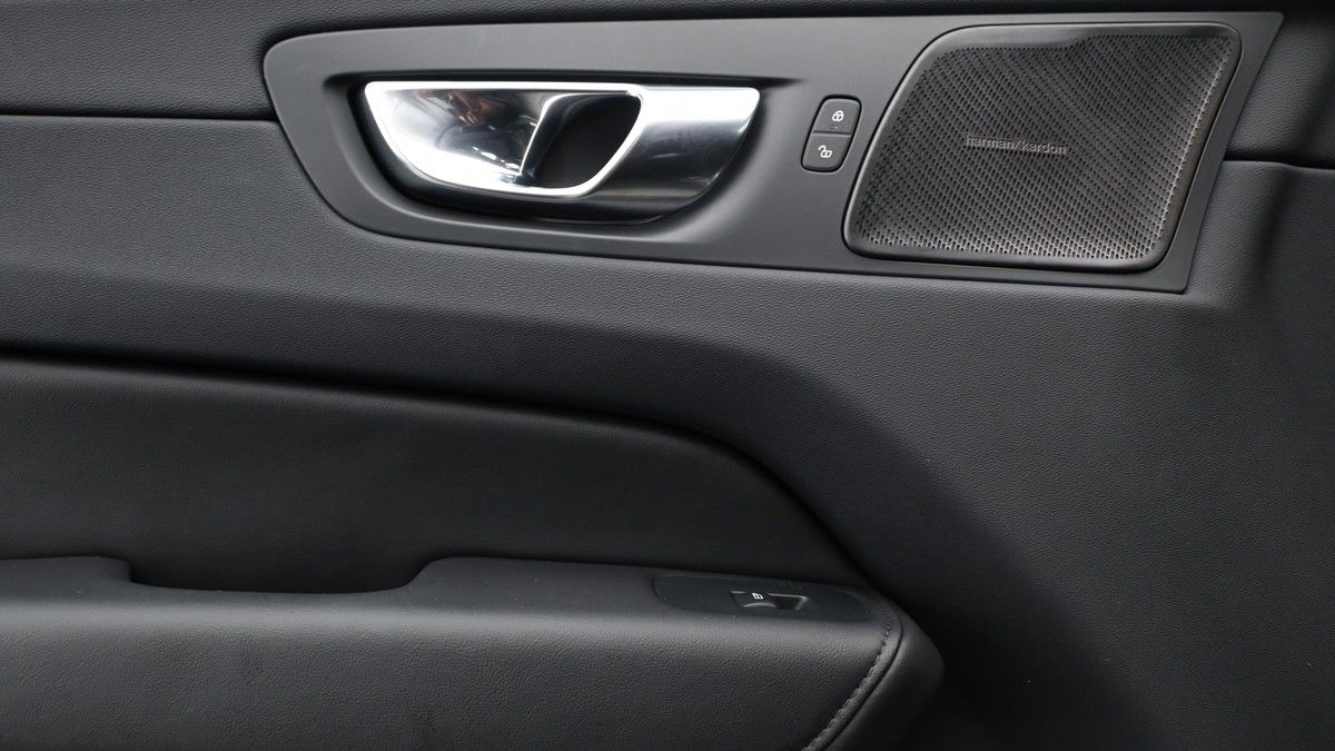 Volvo XC60 Image 13