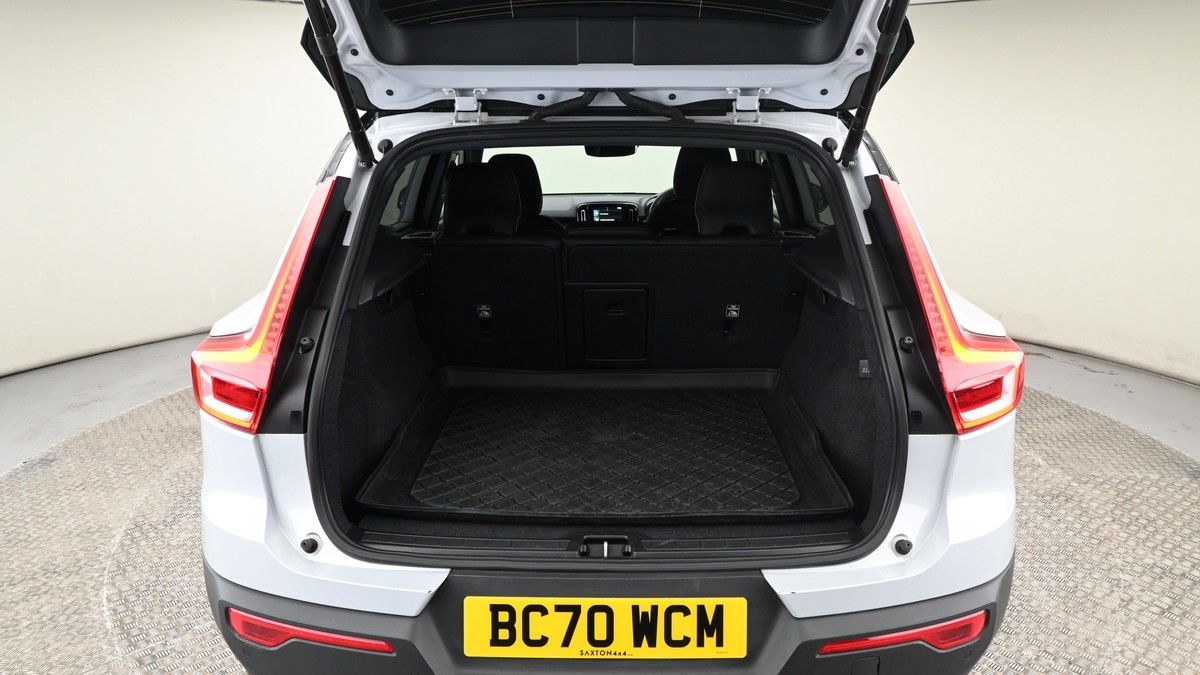 Volvo XC40 Image 9