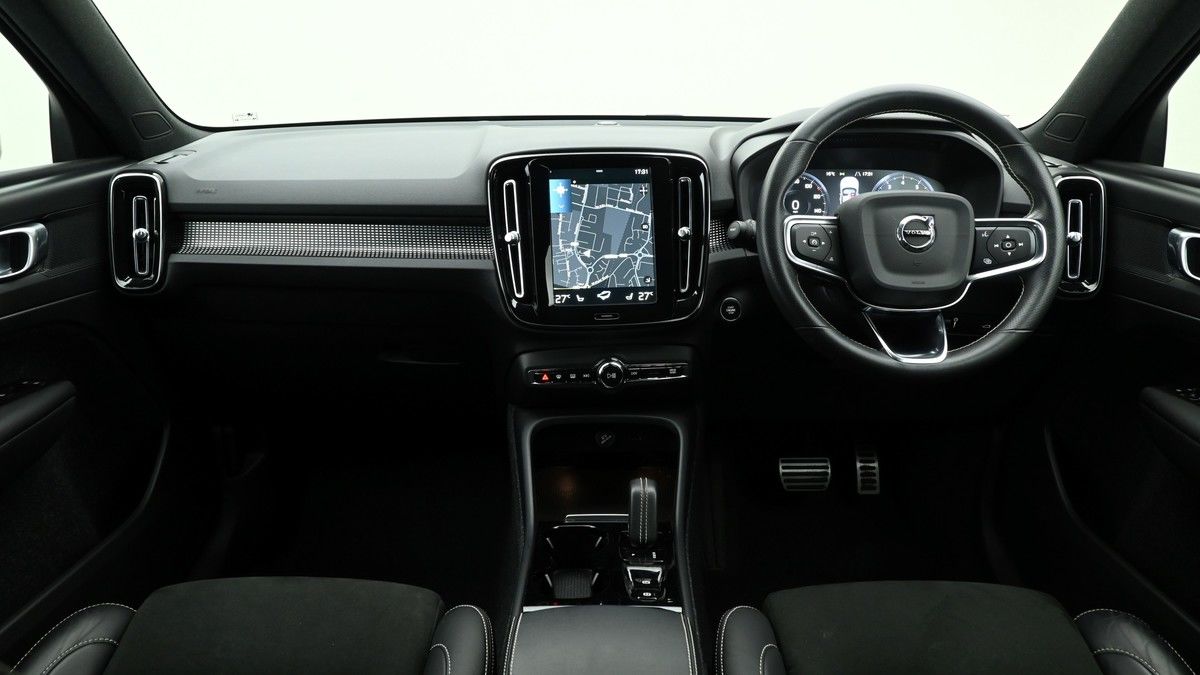 Volvo XC40 Image 13