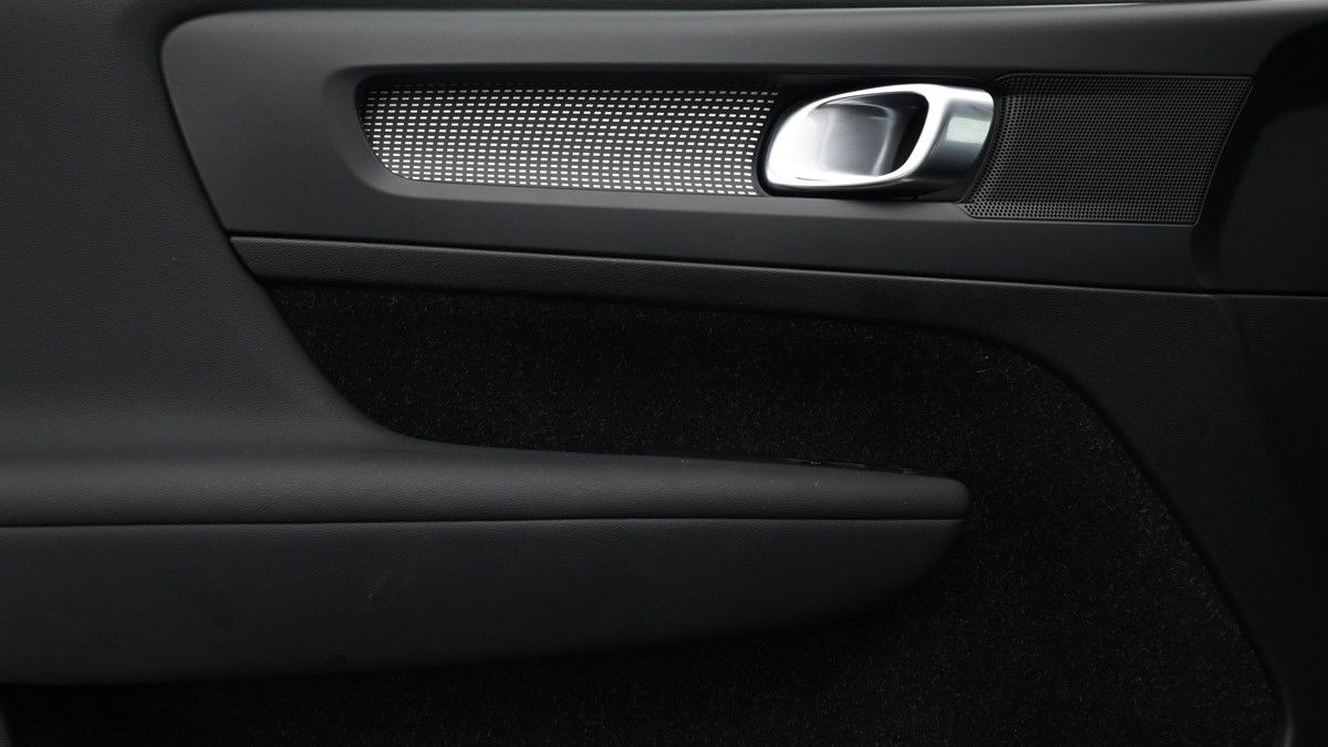 Volvo XC40 Image 12