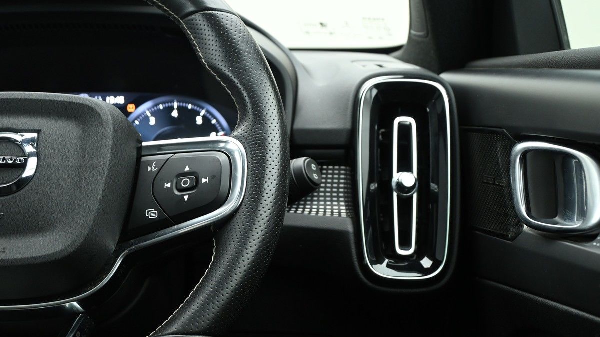 Volvo XC40 Image 16