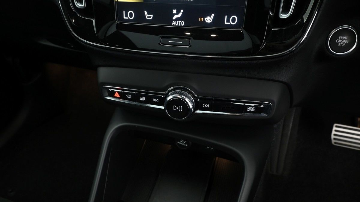 Volvo XC40 Image 12