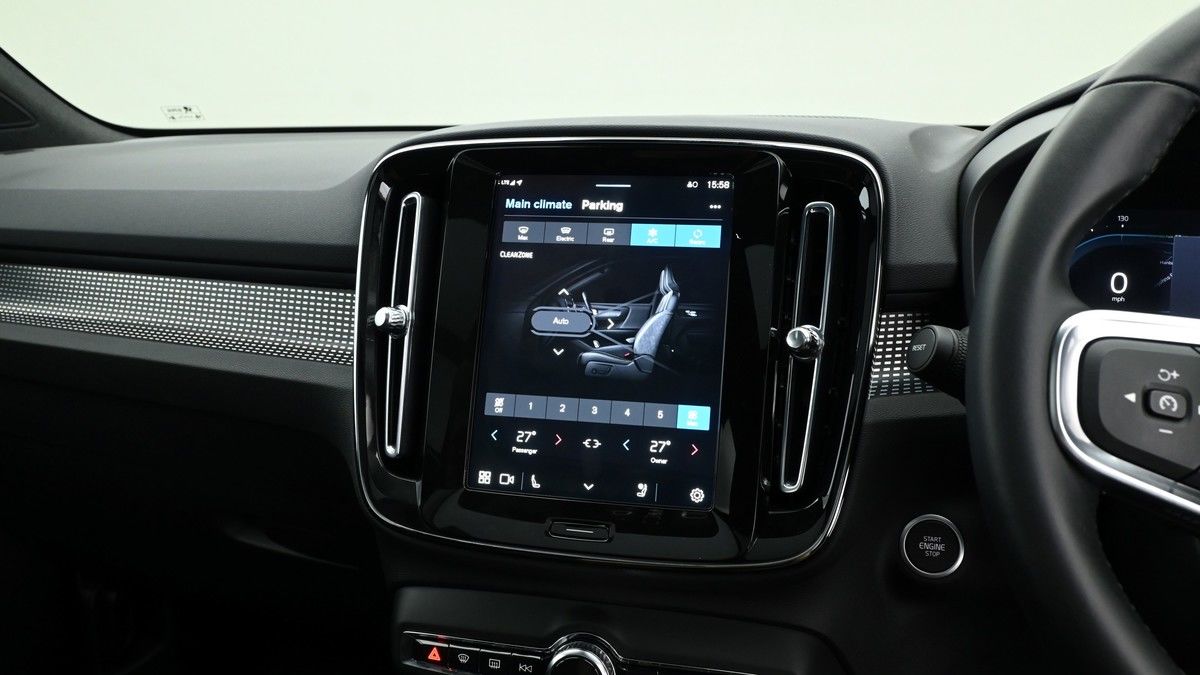 Volvo XC40 Image 12