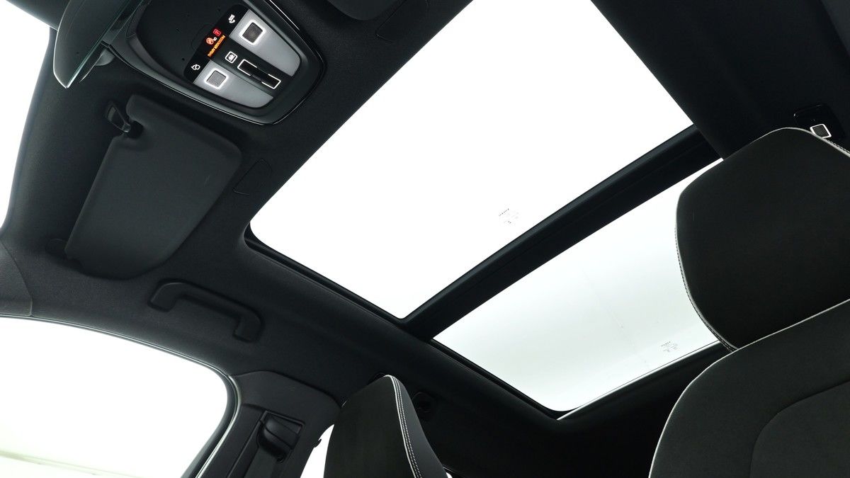 Volvo XC40 Image 2