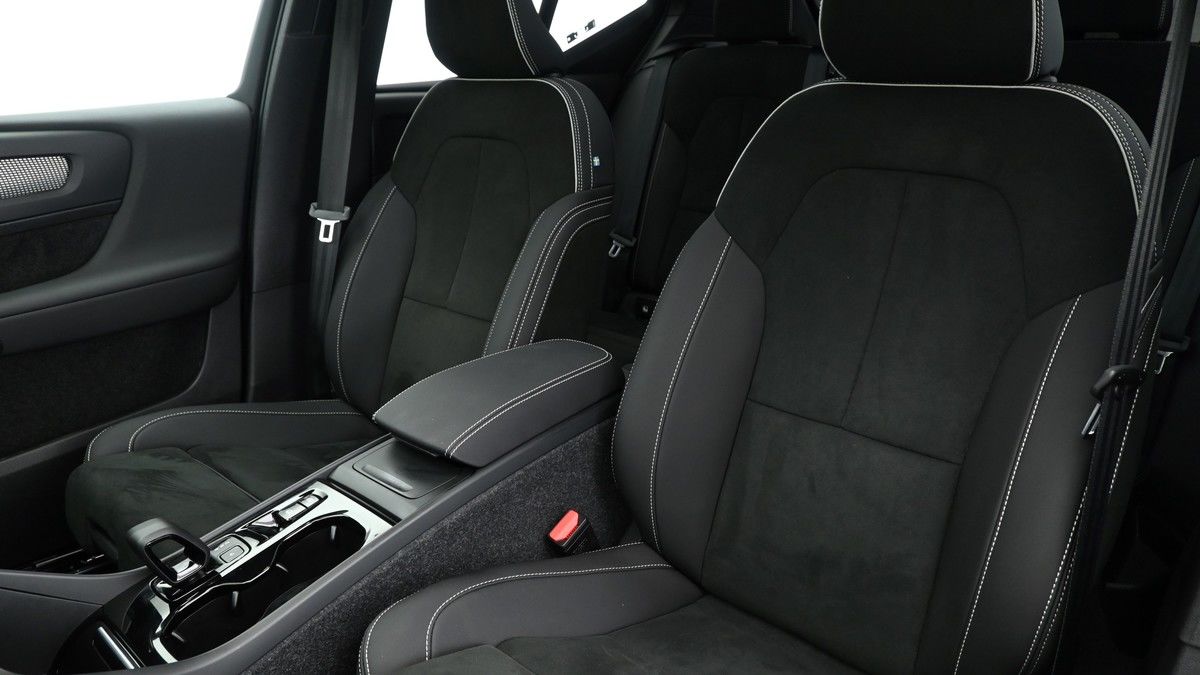 Volvo XC40 Image 4