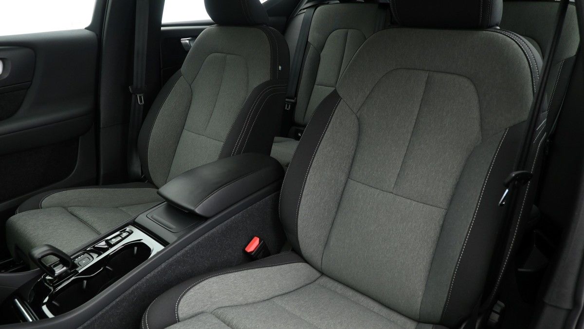 Volvo XC40 Image 3
