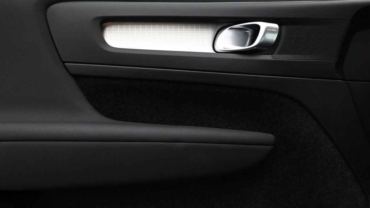 Volvo XC40 Image 12