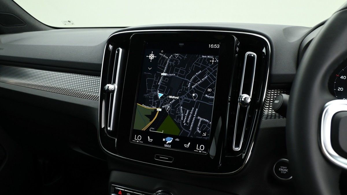 Volvo XC40 Image 10