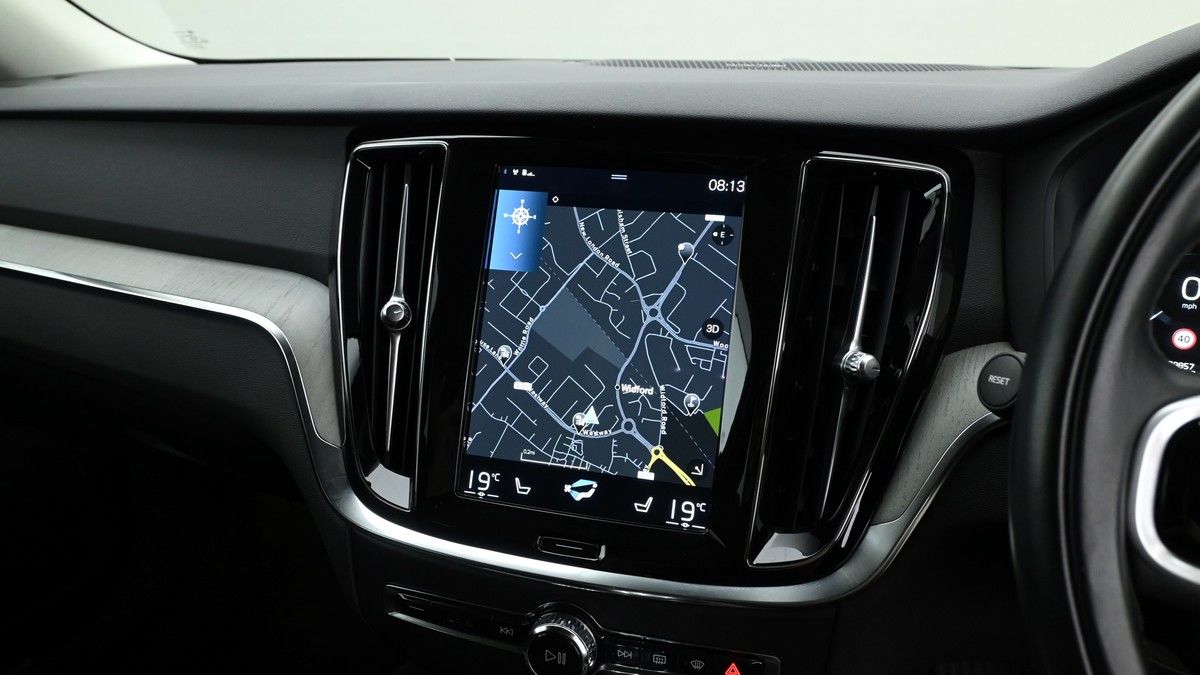 Volvo V60 Image 10