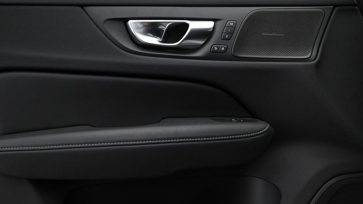 Volvo V60 Image 12