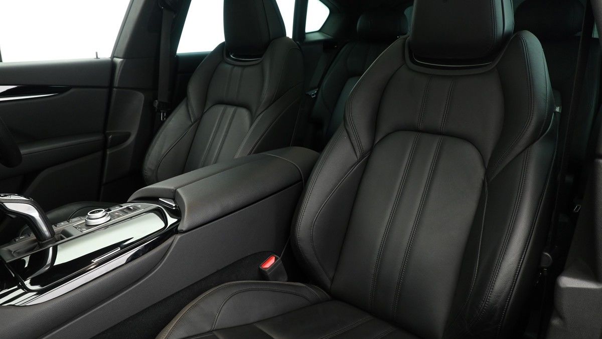 Maserati Levante Image 4