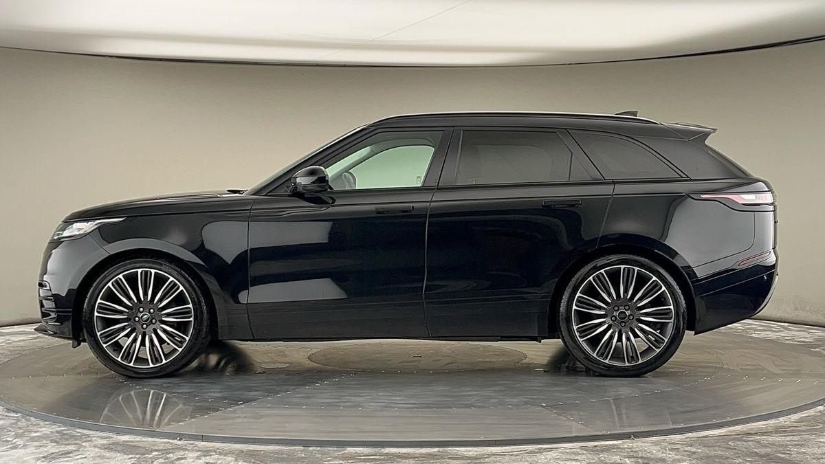 Land Rover Range Rover Velar Image 15