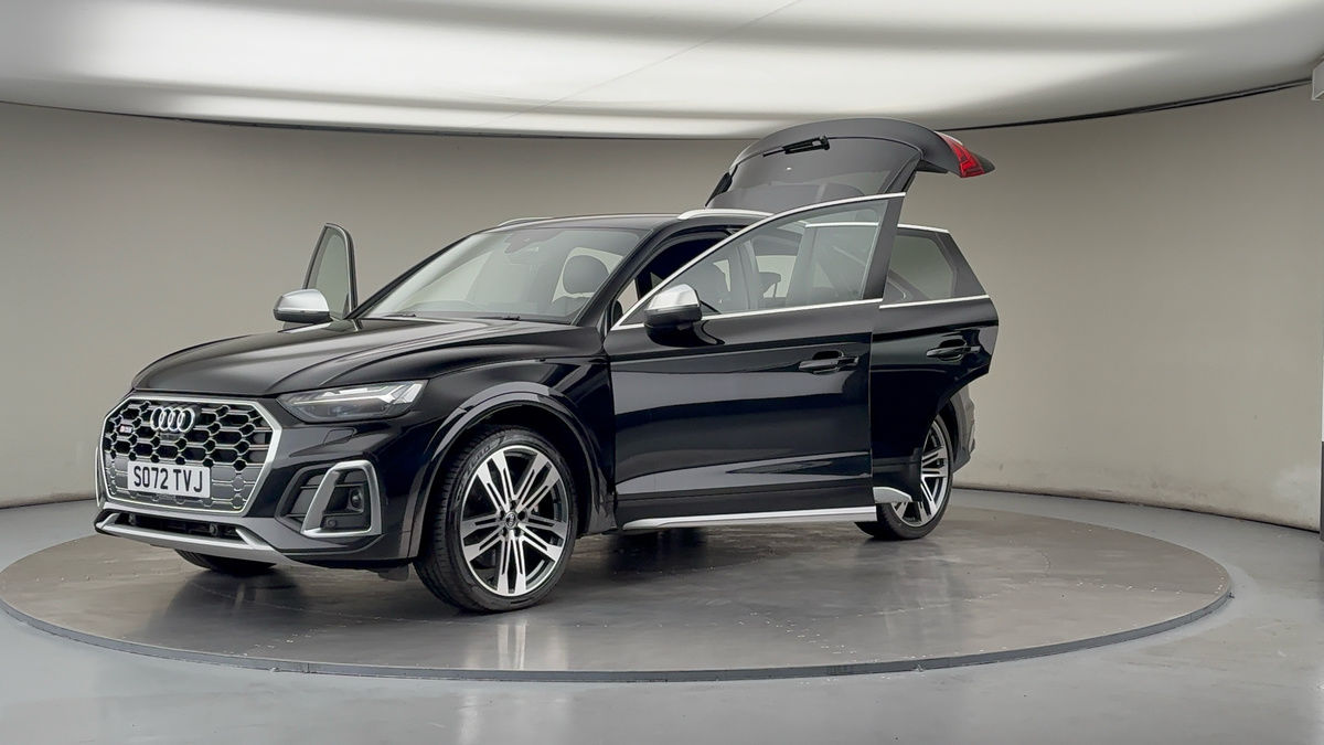 More views of Audi SQ5