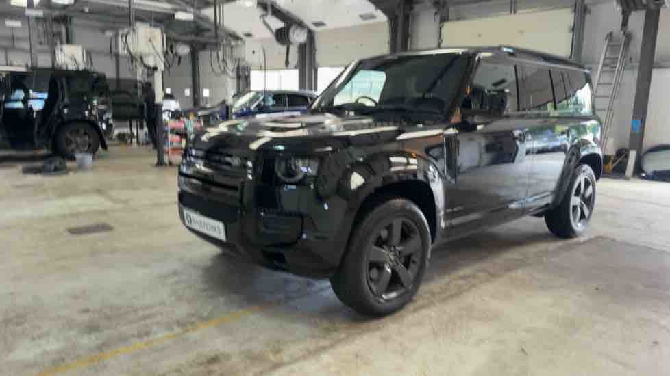 More views of Land Rover Defender 110