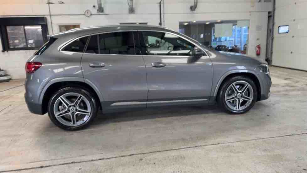 More views of Mercedes-Benz GLA