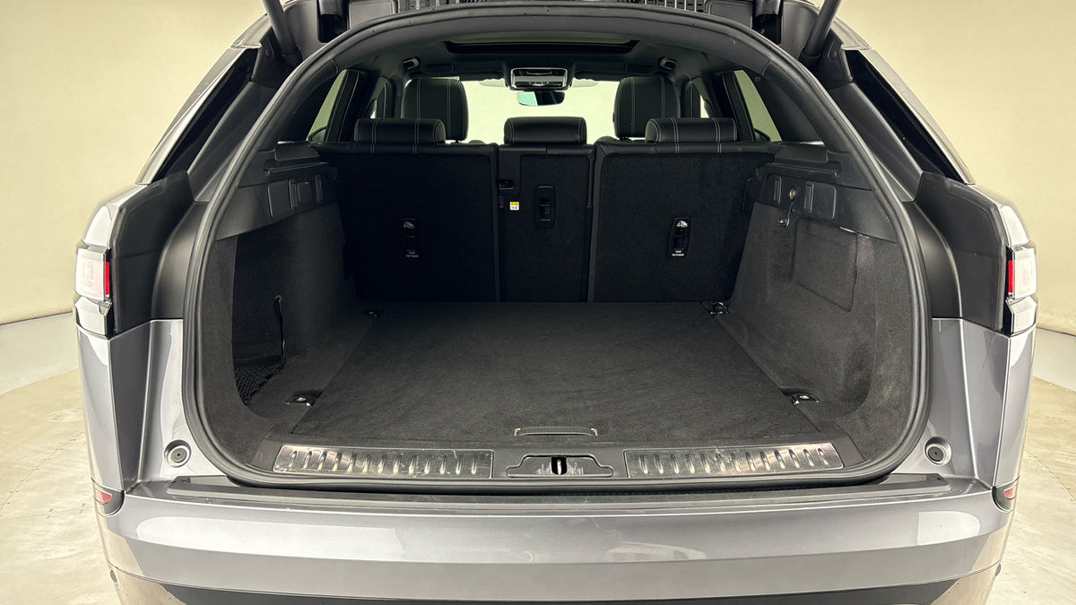 Land Rover Range Rover Velar Image 11