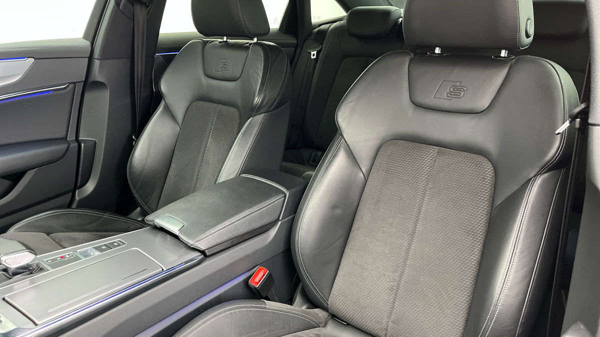 Audi A6 Saloon Image 7