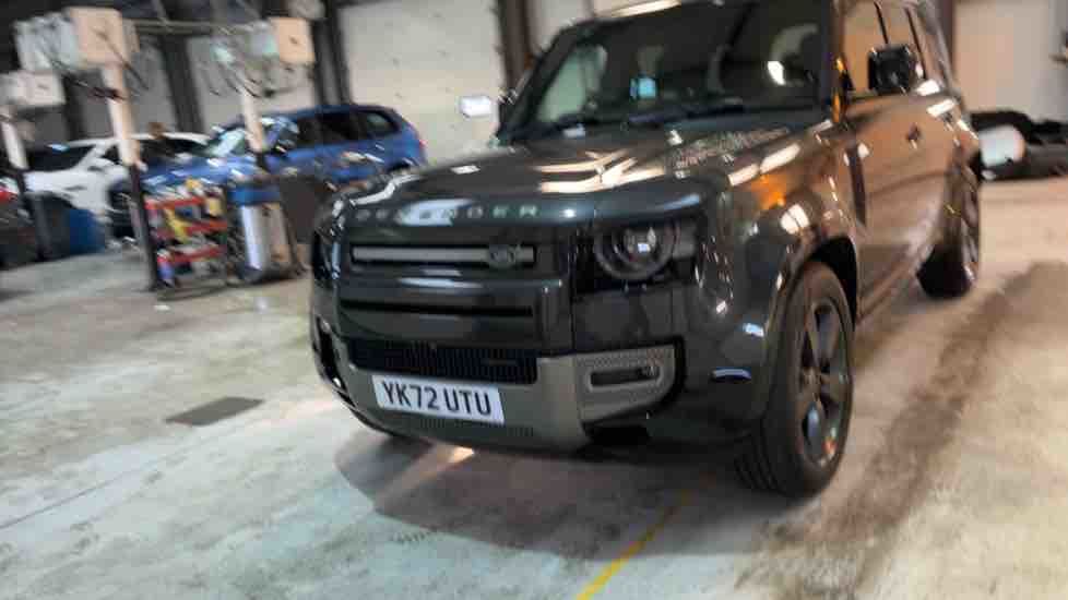 More views of Land Rover Defender 110