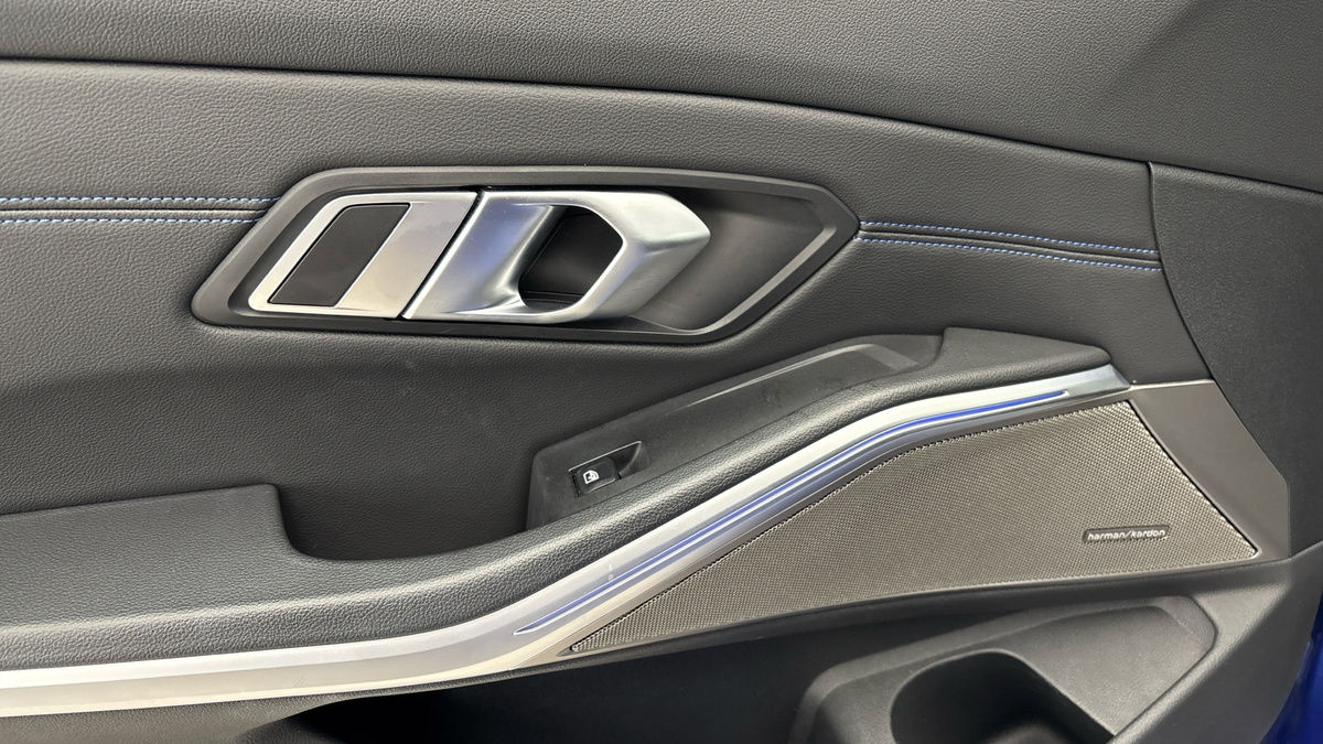 BMW 3 Series Image 19